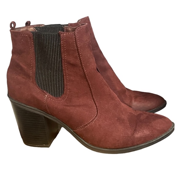 Dolcetta Eve Bootie Faux Suede Ankle Boots Size 10 Burgundy with‎ Black Accents - Picture 1 of 9